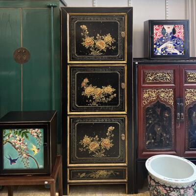 Chinese Hoge Kast Zwart Beschilderd